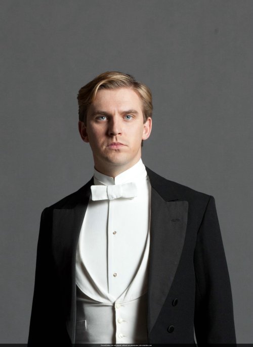Matthew Crawley of Downton Abbey in his White Tie formal attire. Image courtesy of Masterpiece Theatre and PBS.